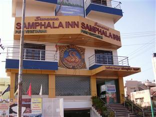 העיר בנגלור Suvarna Samphala Inn מראה חיצוני תמונה